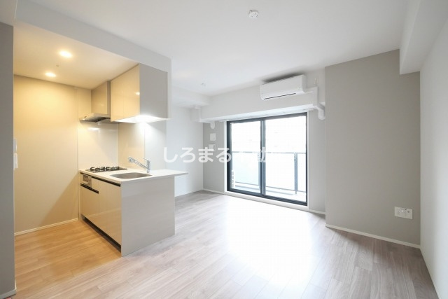 レジュールアッシュ谷町四丁目グランクラスの居間・リビング