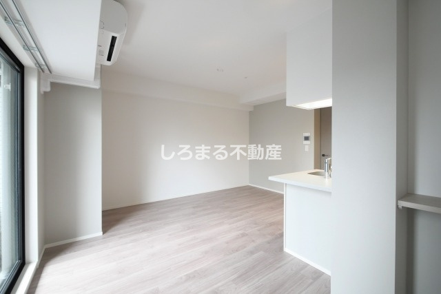 レジュールアッシュ谷町四丁目グランクラスの居間・リビング