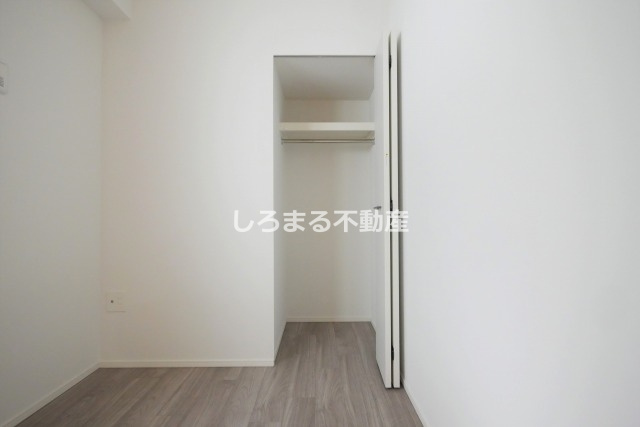 レジュールアッシュ谷町四丁目グランクラスの収納