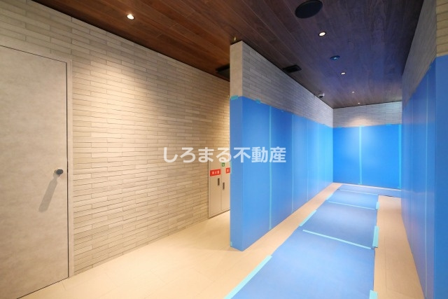 レジュールアッシュ谷町四丁目グランクラスのロビー