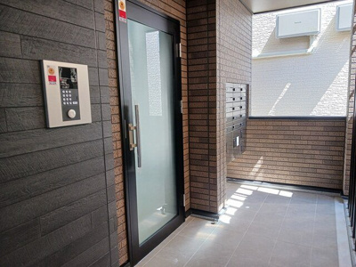 【エントランス】 | ヒカルサ堺市文珠橋通Ⅰ