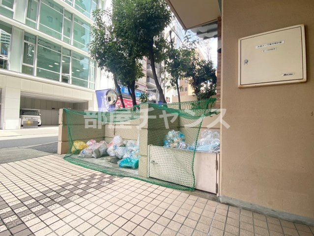 アル・ドゥ・6のエントランス