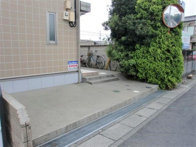 レーベンハイムのエントランス|清潔なエントランスです