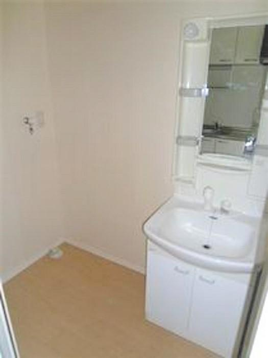 レーベンハイムの洗面所|スペースが確保できる洗面所です