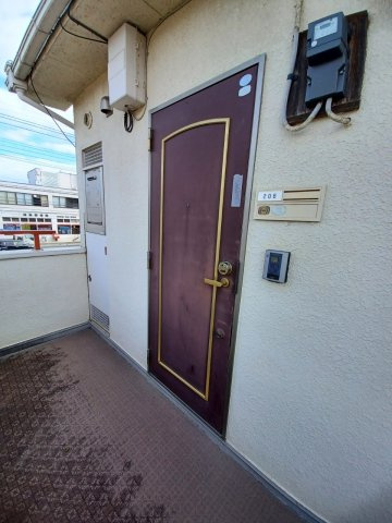 シティパレス鴻巣５の玄関|シンプルで使いやすい玄関です