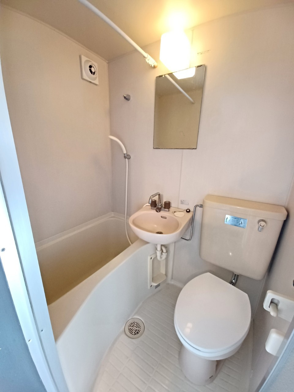 シティパレス鴻巣５の浴室|落ち着いた空間のお風呂です