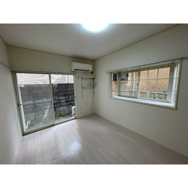 清水ハイツの居間・リビング|リビングです