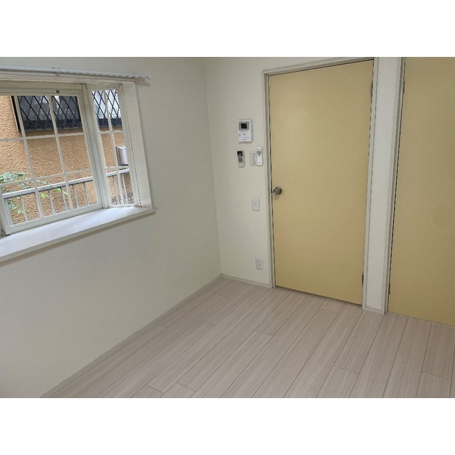 清水ハイツの居間・リビング|ゆったりとしたリビングです