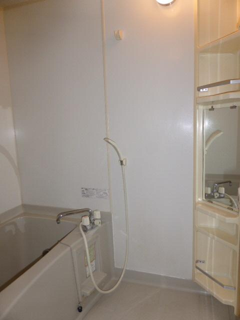 プラスワンの浴室|日々の疲れを癒すお風呂付です