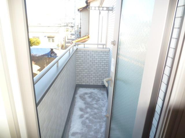 ルピナスのバルコニー|開放的で明るい空間を演出してくれるバルコニーです