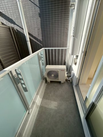 HY's TODA MAXIVのバルコニー|暖かな日差しのふりそそぐバルコニー