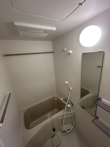 HY's TODA MAXIVの浴室|きれいなお風呂です