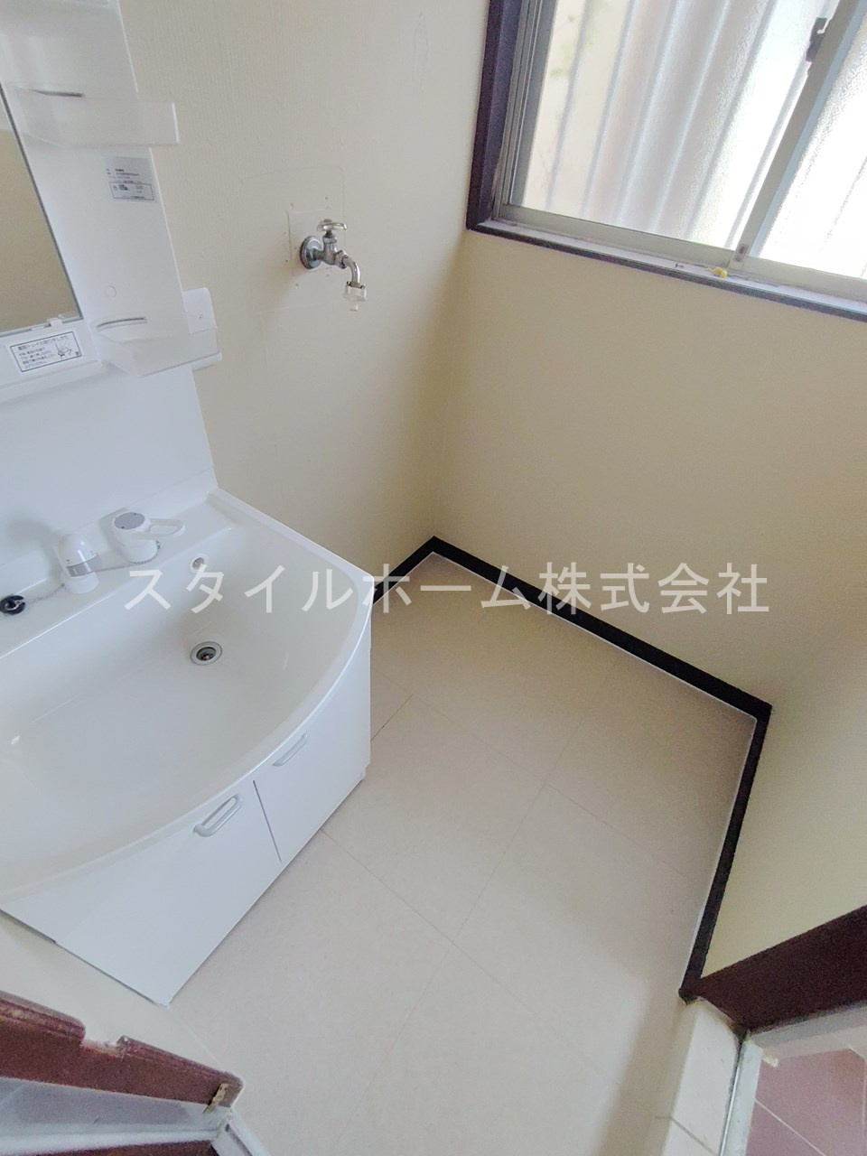 弥生町戸建ての洗面所