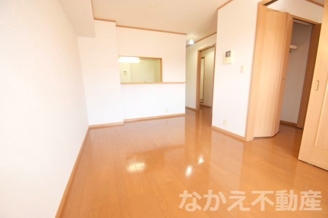 【居間・リビング】 | こちらのリビングで趣味の時間をお楽しみください