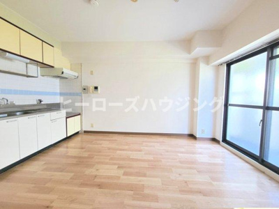 【居間・リビング】 | ドムールコスモス西豊中 | ※2025年12月上旬撮影！