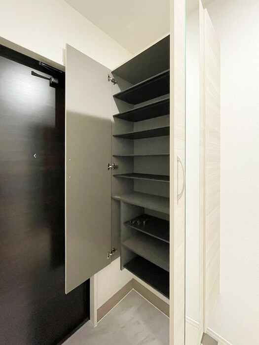 アセットコート貫井北町Bの玄関