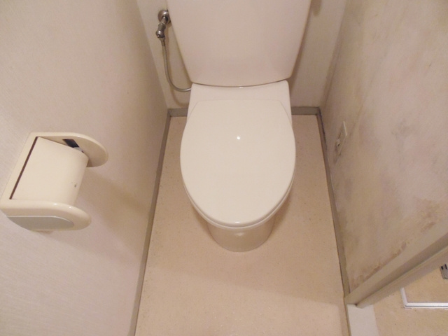 エーデルワイスのトイレ|バス・トイレ別です☆