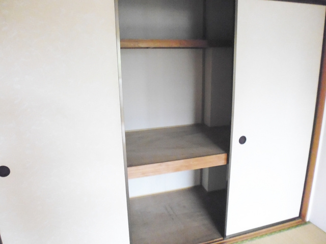 エーデルワイスの収納|奥行きのある収納です☆