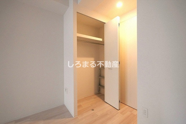 セレニテ本町東リアンの収納