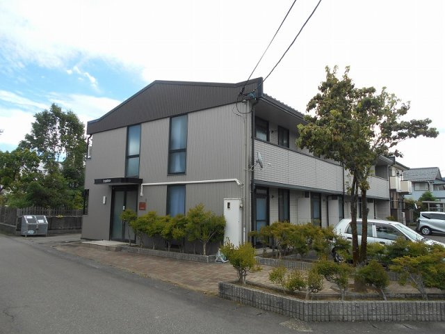 レオパレスＷＡＤＡの外観|落ち着いた雰囲気の外観です