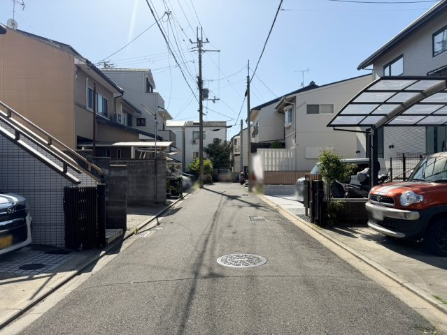 紫野郷ノ上町　建築条件付土地のその他|【現地の様子】
＼＼充実設備／／
・玄関スマートキー
・システムキッチン
・食器洗い乾燥機
・浴室乾燥暖房
・リビングダイニング床暖房
・ウォシュレット
・全居室ペアガラス等…（R8.5撮影）