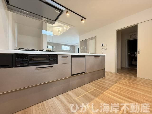 茅ヶ崎市東海岸南4丁目　新築戸建　全２棟のキッチン|キッチンスペース