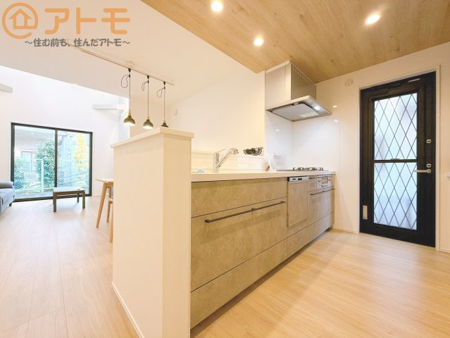 【キッチン】 | 駿河区中吉田　新築戸建　全1棟 | 対面式のキッチンはリビングを見渡すことができるので安心♪家族の会話も増えそうですね♪