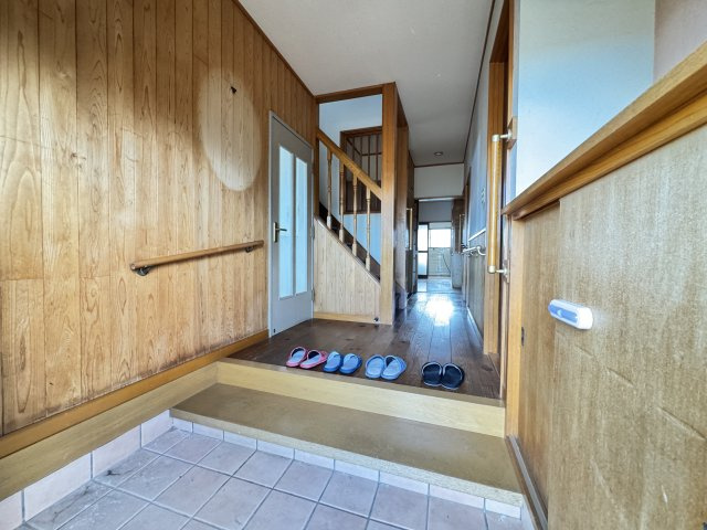 箱田町中古住宅139-4の玄関