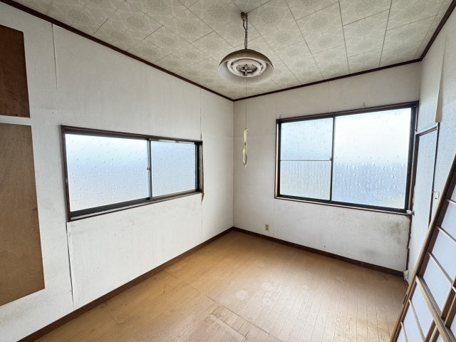 箱田町中古住宅139-4の洋室