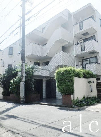 ジョイフル中野中央のエントランス|清潔なエントランスです