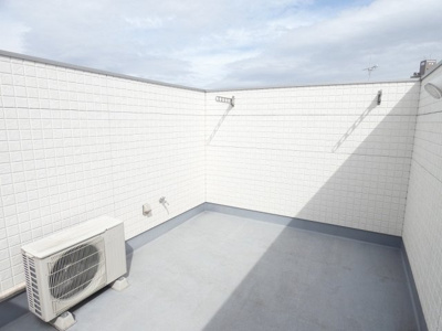 【バルコニー】 | Grandtic Residence 堀田