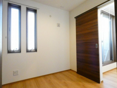 【寝室】 | Grandtic Residence 堀田