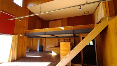 【内装】 | 光・束荷