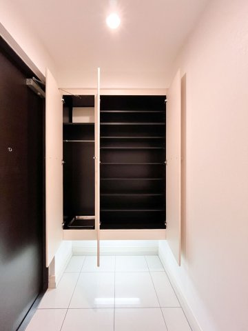 アメックス博多ベルテックステージの玄関|明るい玄関です