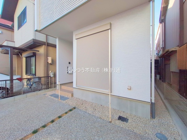 鴨付町1期の玄関