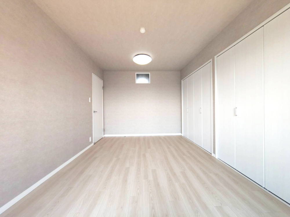 ヴィエント西宮（フレンテ西館）の駐車場