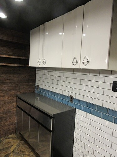 パレ・ドール蒲田の玄関|食器棚