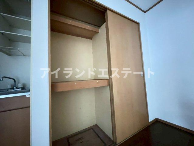 プランシェ　角部屋　バストイレ別　バイク相談の収納