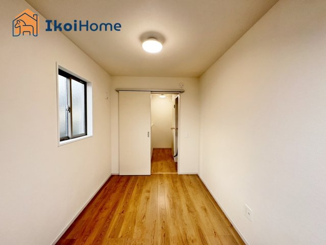 神戸市西区糀台２期　１号棟　新築戸建の寝室|【ホームページに現地動画掲載中】●年中無休：当日予約可●2階洋室7帖になります。WIC付き