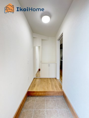 神戸市西区糀台２期　１号棟　新築戸建の玄関|【ホームページに現地動画掲載中】●年中無休：当日予約可●靴箱収納あり！ご家族様でご使用可能です。