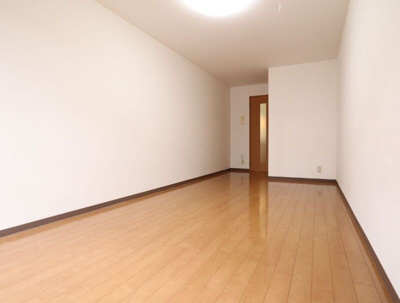 【居間・リビング】 | ヴェルドミール玉川学園2(ヴェルドミールタマガワガクエンツー)