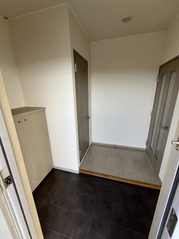 ソフィア今の玄関