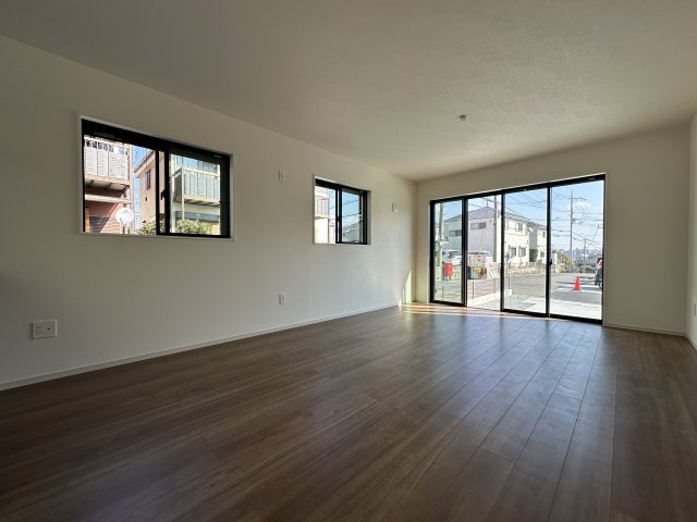 神戸市西区玉津町水谷新築戸建1号棟の前面道路含む現地写真|2025年11月24日撮影