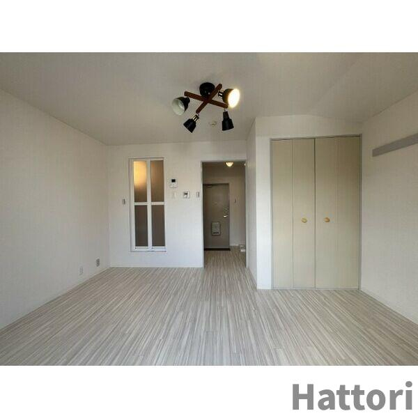 ユーベル18の居間・リビング