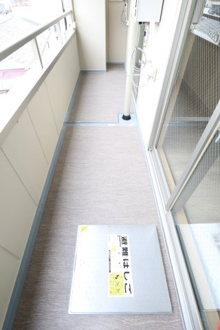 大阪市城東区野江３丁目の賃貸マンションのバルコニー