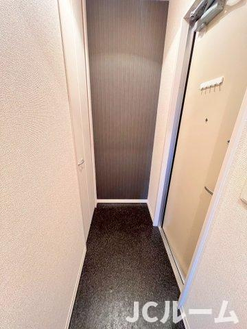 アヴニール シャトーの玄関