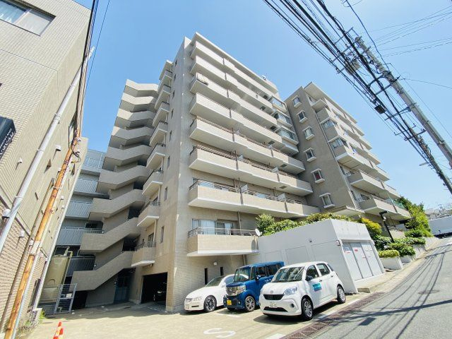 INSURANCE BLDG.XⅣの外観
