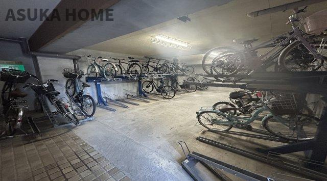 コスモヒルズ永田山王台 のその他共用部分|メールボックス完備。エントランス横にあり、天気に左右されず防犯面でも安心ですね。