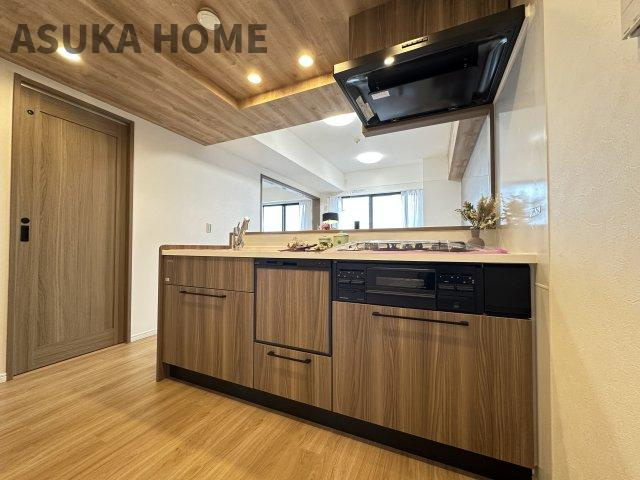 コスモヒルズ永田山王台 のキッチン|浄水器カートリッジ付の水栓です。水道塩素もなく野菜を洗えるのであんしんですね。