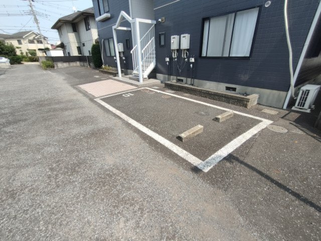 エルジュネスAの駐車場|駐車場です